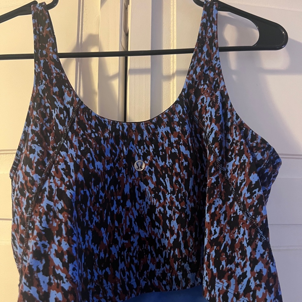 Lululemon set: blue animal print sports bra (med) with pants (8) - Picture 5 of 7